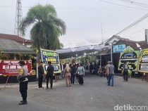 Pelayat Datangi Rumah Duka Gandung Pardiman di Ponjong Gunungkidul