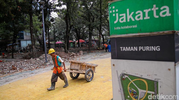 Taman Puring Disulap, Hadir Perpustakaan Mini Ramah Disabilitas Taman Puring di kawasan Kebayoran Baru, Jakarta Selatan, tengah direvitalisasi dengan konsep ruang publik yang lebih inklusif. Salah satu fasilitas yang disiapkan adalah perpustakaan mini atau microlibrary yang dirancang ramah bagi penyandang disabilitas.