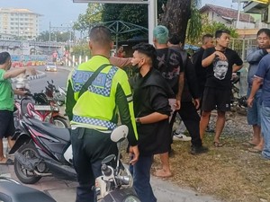 BMW Lawan Arah Tabrak Lansia di Kotabaru Jogja