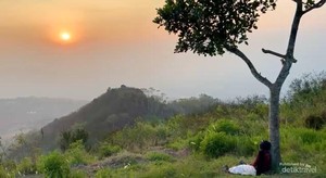 Menikmati Senja dan Langit Sore di Pangradinan