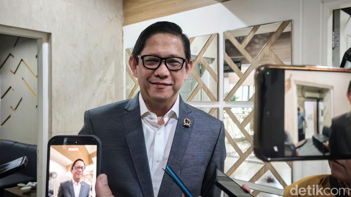 Wakil Ketua DPRD Jabar, MQ Iswara
