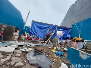 520 Rumah di Padalarang Rusak Diterjang Puting Beliung