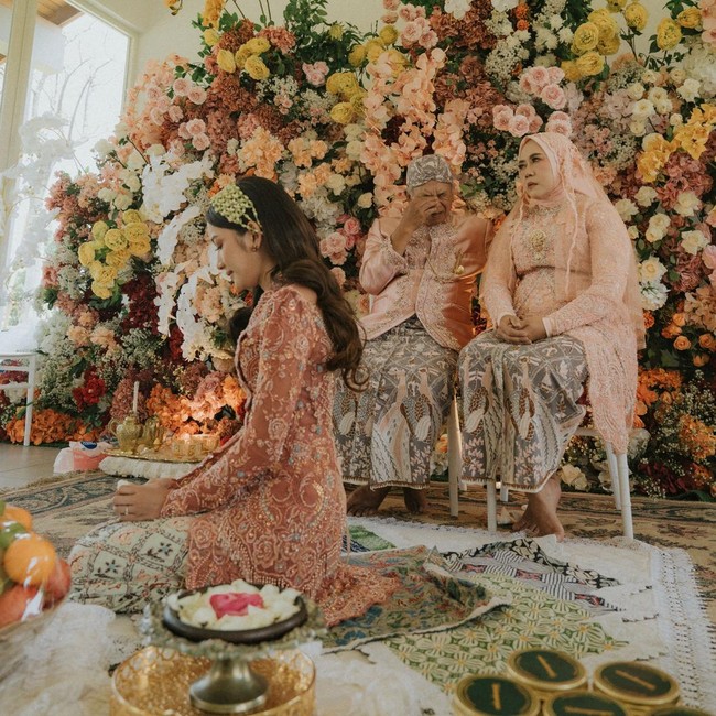 Haru Yuriska Patricia Bicara Soal Jarak dengan Orang Tua Jelang Nikah