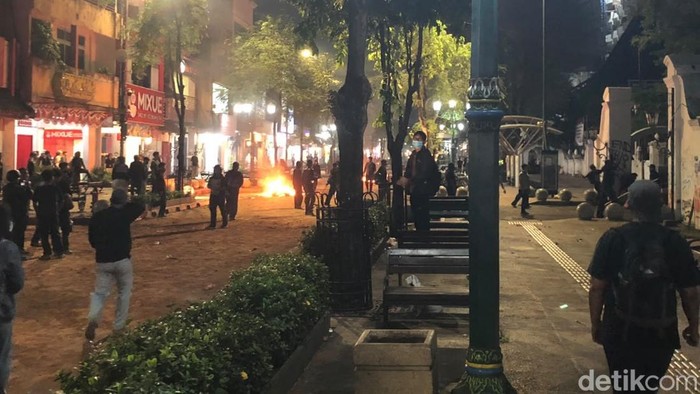 Aksi massa di Malioboro, Jogja, Rabu (28/10/2026) malam.