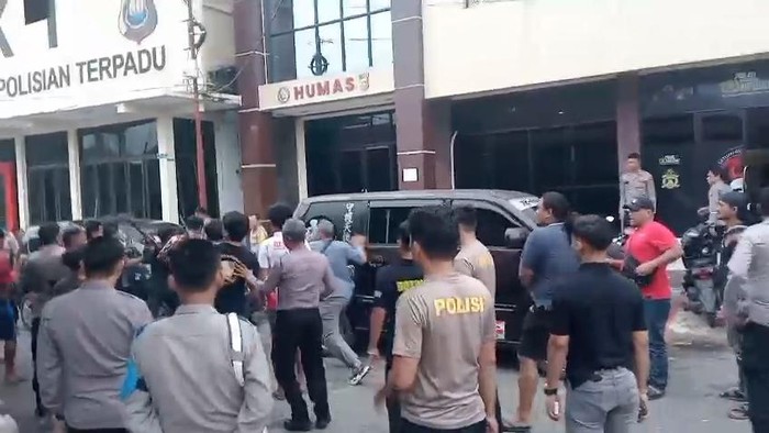 Aksi para SAD yang datangi Polres Merangin soal penindakan PETI