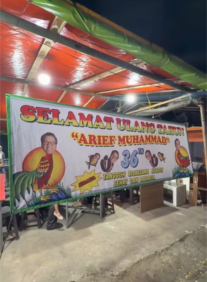 Arief Muhammad Rayakan Ultah di Warung Pecel Lele hingga Kulineran Bareng Istri