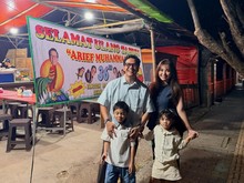 Arief Muhammad Rayakan Ultah di Warung Pecel Lele hingga Kulineran Bareng Istri