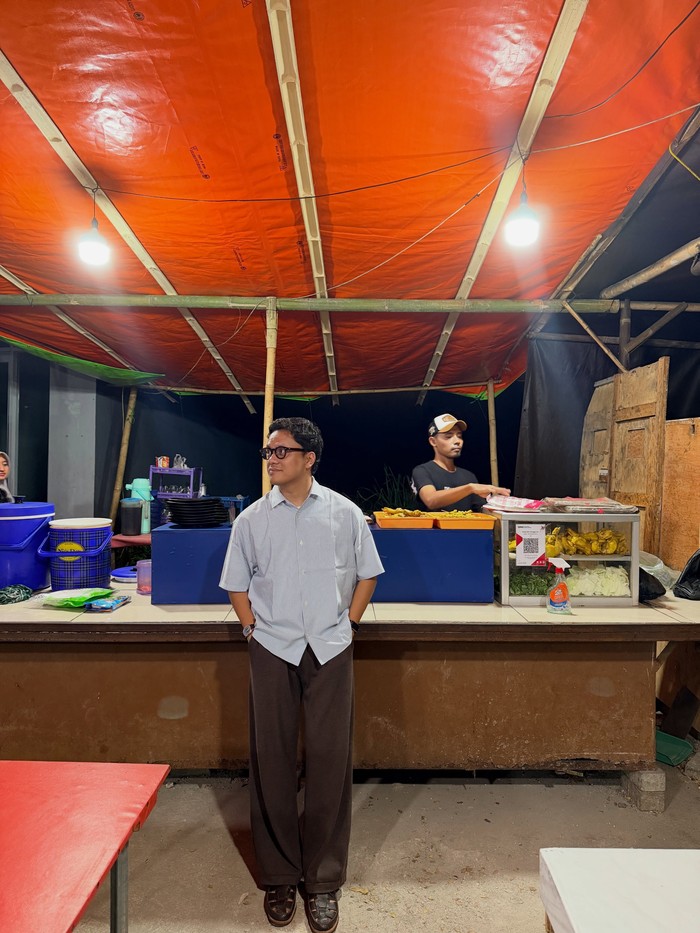 Arief Muhammad Rayakan Ultah di Warung Pecel Lele hingga Kulineran Bareng Istri