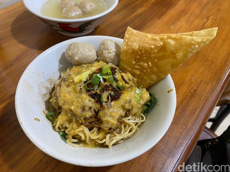 Bakmi/Mie Ayam Yunus, di Tebte, Jaksel.