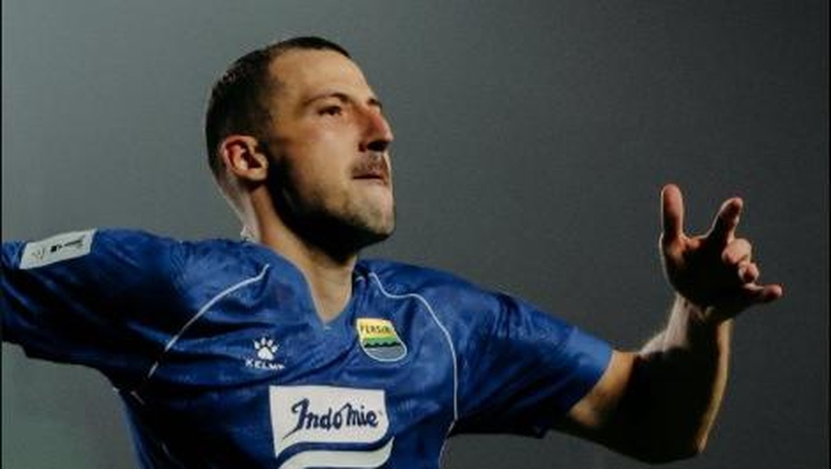 Balsa Sekulic membantu Persib mengalahkan Melbourne Victory 2-0. Foto: Dok. Persib