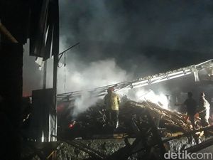 Pabrik Tripleks di Musuk Boyolali Terbakar, Kerugian Ditaksir Rp 1 Miliar