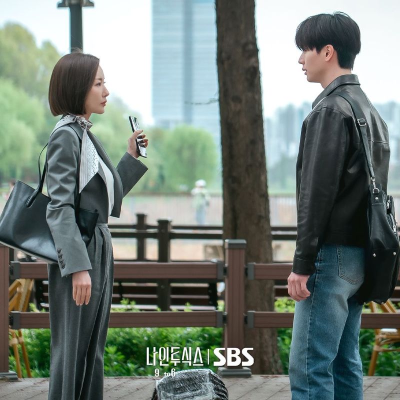 Drama Korea Nine to Six.