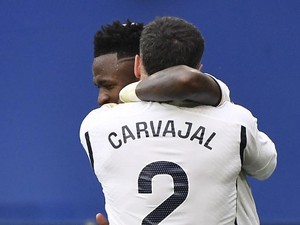 Vinicius Lagi Disorot Tajam, Harus Tetap Tenang agar Bisa Bangkit Lagi