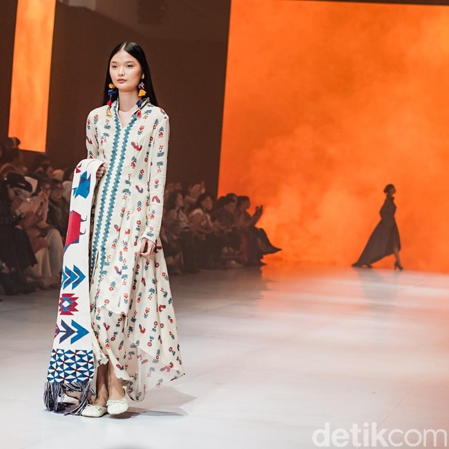 Sejauh Mata Memandang Rilis Koleksi Raung, Hadirkan Motif Kucing & Isu Alam