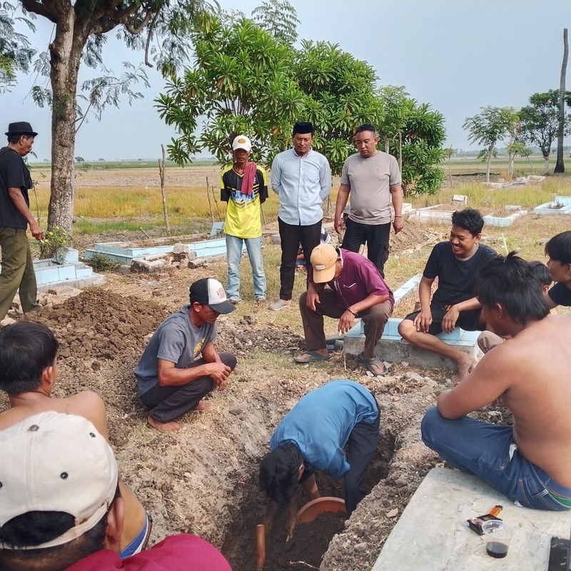Makam di Bekasi dibongkar usai 20 tahun karena beda pilihan Pilkades (dok. itimewa) Makam di Bekasi dibongkar usai 20 tahun karena beda pilihan Pilkades (dok. itimewa)