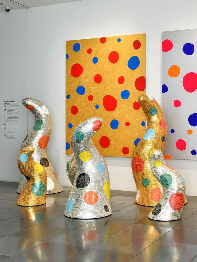 Menelusuri Polkadot hingga Tangga ke Surga ala Yayoi Kusama
