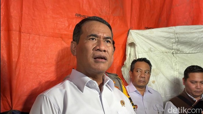 Mentan Amran Sulaiman blusukan ke Pasar Cipinang, Jakarta Timur, Rabu (28/10/2026).