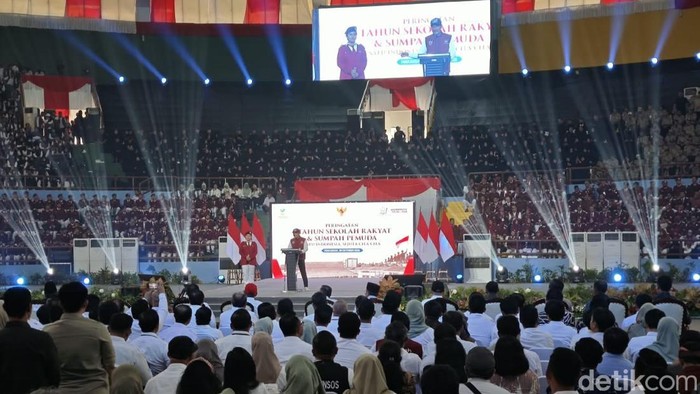 Menteri Sosial (Mensos) Saifullah Yusuf alias Gus Ipul menghadiri Peringatan 1 Tahun Sekolah Rakyat dan Sumpah Pemuda di Makassar.