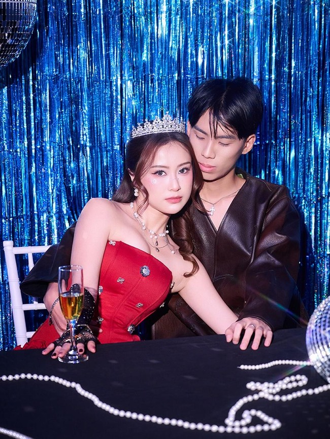 Michelle Christo Ultah, Yuka Theo: Nikmati Masa Lajang Terakhirmu