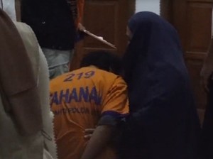Video Ekspresi Istri Sah Saat Bertemu Dwi Bagus Usai Rekonstruksi