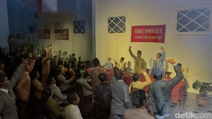 Mengunjungi Museum Sumpah Pemuda menjadi cara yang tepat untuk mengenal perjuangan para pemuda dari dekat.