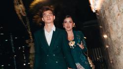 Gaya Couple Olla Ramlan Kondangan Bareng Tristan, Berkebaya Hijau Emerald