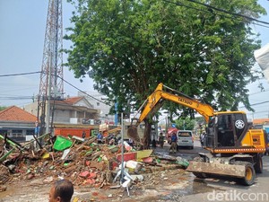 Jl Pacar Kembang Surabaya Ditutup! Ada Pembongkaran Bangunan Liar