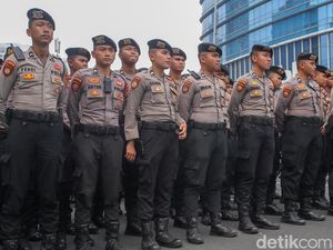 Personel Gabungan Kawal Aksi di Jakarta