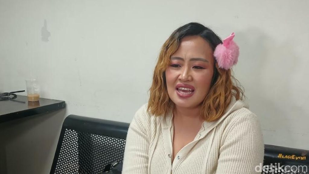 Pinkan Mambo Puji Dita Meichan, Singgung Posisi di Ratu: Aku Ratu 1!