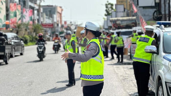 Polda Riau mencatat penindakan di hari ketiga Operasi Patuh Lancang Kuning 2026