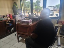 Pria di Sidoarjo Curi HP Lalu Tabrak Warga hingga Patah Kaki