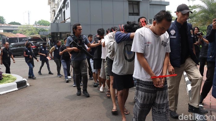 Sebanyak 19 orang terlibat tawuran maut di Kebon Jeruk, Jakbar, ditangkap (Wildan Noviansah/detikcom)