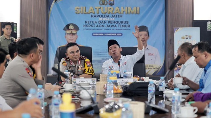 Silaturahmi Kapolda Jatim Irjen Dekananto ke Kantor Konfederasi Serikat Pekerja Seluruh Indonesia (KSPSI) AGN.