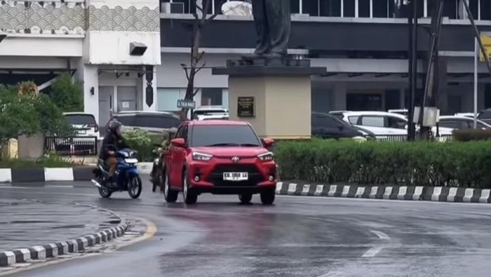 Suasana kota Palangka Raya mulai normal meski masih berkabut asap tipis (dok Istimewa)