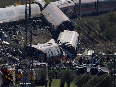 Tabrakan Kereta Cepat di Spanyol, Operasi Penyelamatan Berlangsung