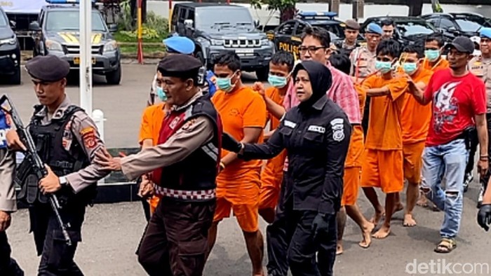 Tampang pelaku penganiayaan di Pasar Caringin, Bandung.
