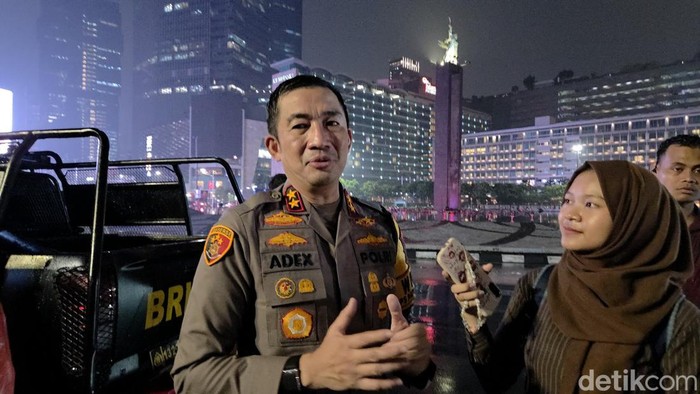 Wakapolda Metro Jaya Irjen Adex Yudiswan di Bundaran HI, Jakarta Pusat.