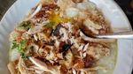10 Bubur Ayam Legendaris di Jakarta yang Racikannya Bikin Nagih
