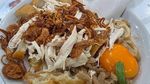 10 Bubur Ayam Legendaris di Jakarta yang Racikannya Bikin Nagih