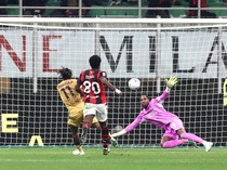 Video: AC Milan Dibekuk Bologna 2-4