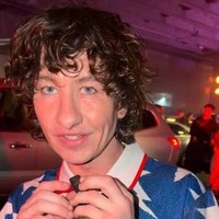 Dihujat Berwajah Aneh, Barry Keoghan Lakukan Treatment Kecantikan