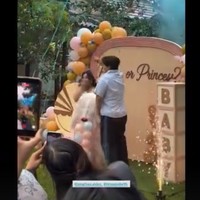 Mengetahui akan segera menimang anak laki-laki, Jodie dan Alden langsung melompat-lompat kegirangan.&nbsp;Foto: Instagram/@brisiajodie96