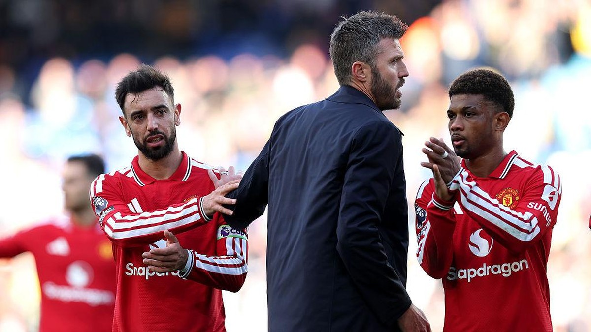 Michael Carrick dan Bruno Fernandes sudah berdamai? (Getty Images/Michael Steele)