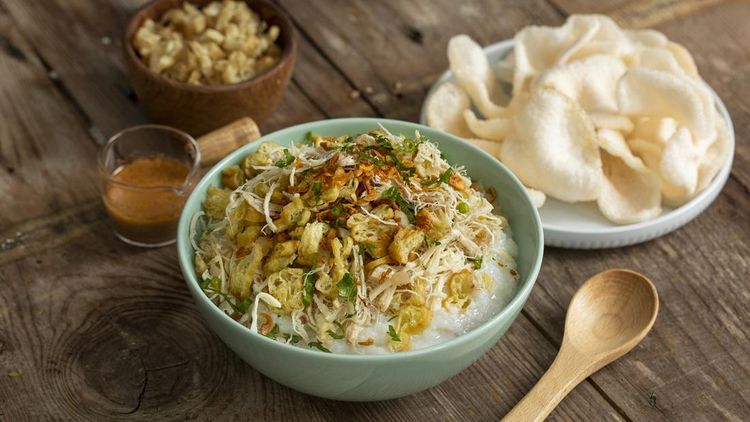 10 Bubur Ayam Legendaris di Jakarta yang Racikannya Bikin Nagih