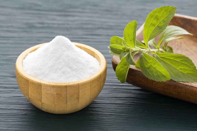 Leaves of the stevia plant - Bowl with stevia powder