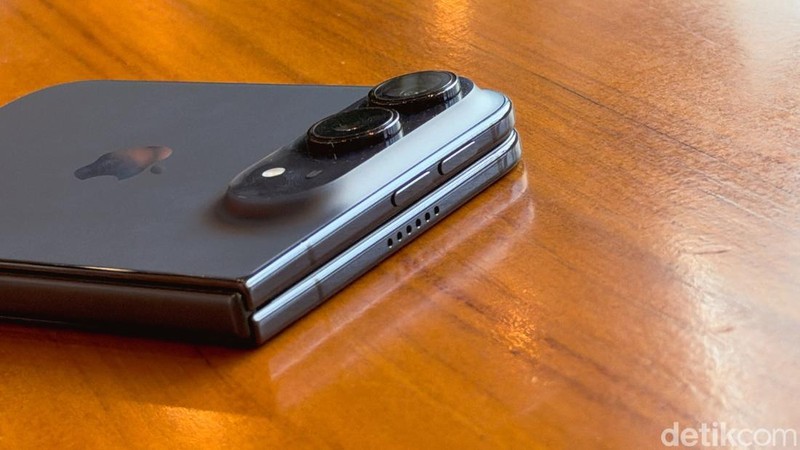 iPhone Duo
