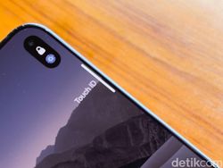 Unboxing iPhone Duo, Seperti Apa HP Lipat Pertama Apple?