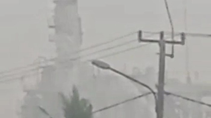 Kondisi di sekitar permukiman warga korban keracunan gas kaustik di Karawang
