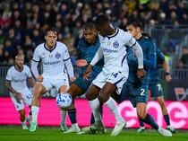 Video: Inter Milan Kalahkan Venezia 2-0 Lewat Dua Gol Bunuh Diri