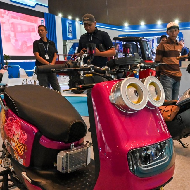 Makin Dilirik, Deretan Motor Listrik Ramaikan PEVS 2026 di JIExpo